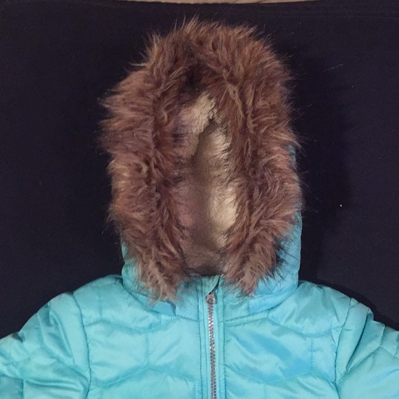 Fall/Winter Jacket 🧥 - Picture 2 of 8